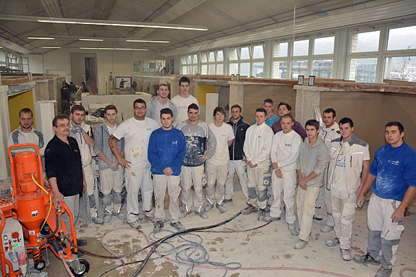 stuck industr13 14 04